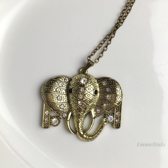 💥3for$28 NWT Rhinestone Elephant Pendant Necklace ~ Goldtone Crystal Accents - Picture 2 of 11
